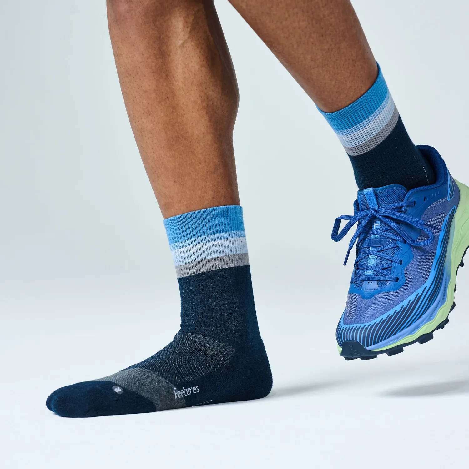 Feetures Merino 10 Max Cushion Mini Crew sokker sandstone