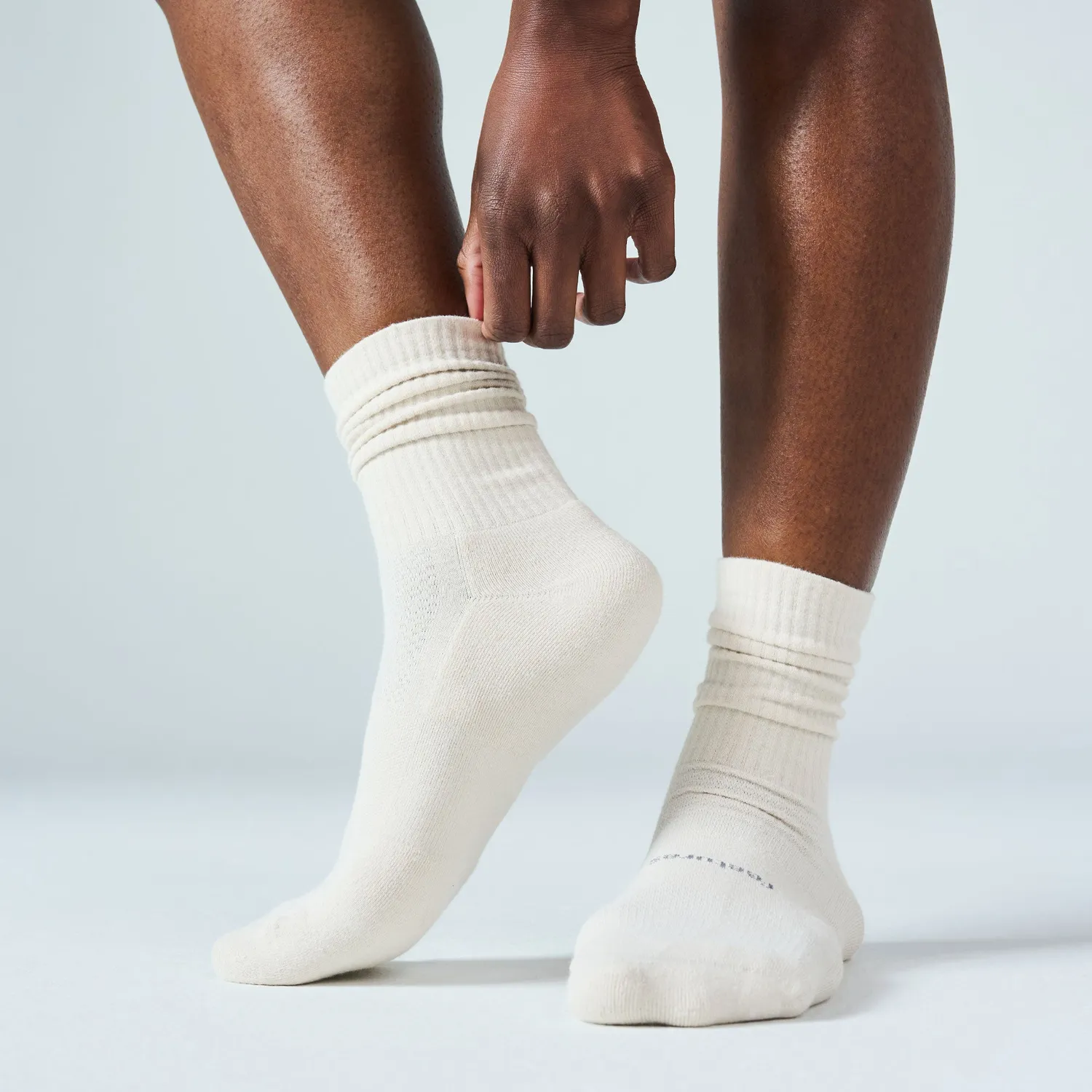 Feetures High Performance Max Cushion Crew sokker 3-pack Almond Basic