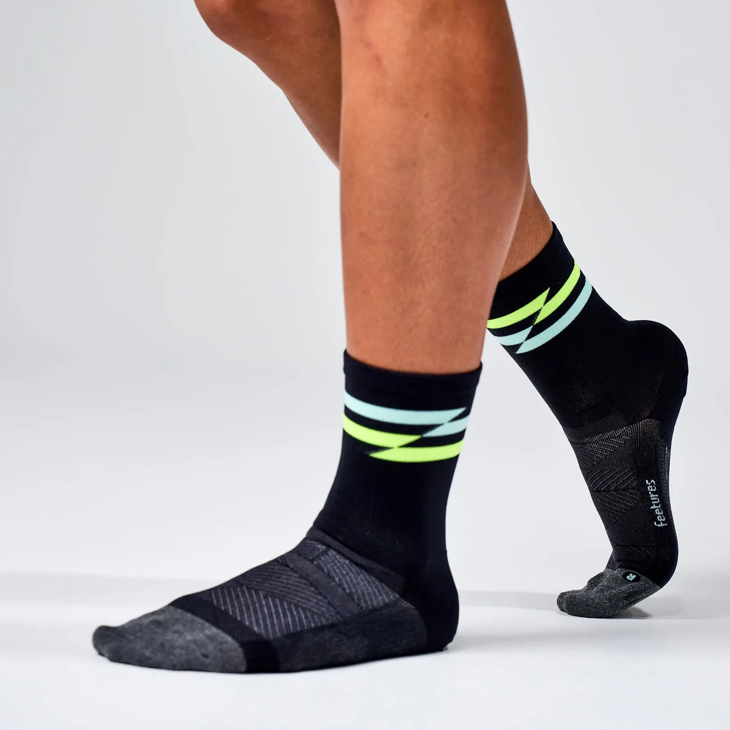 Feetures Elite Ultra Light Mini Crew sokker hvit tynne
