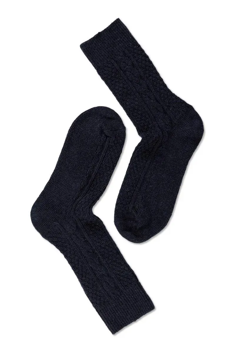Note by Syversen Wool Cable ullsokker navy 36-41 med flettemønster