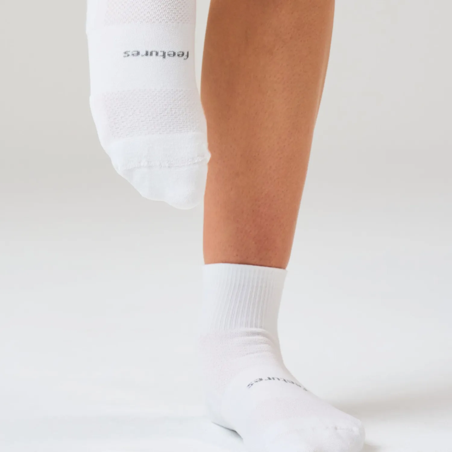 Feetures High Performance Ultra Light Quarter sokk tynn
