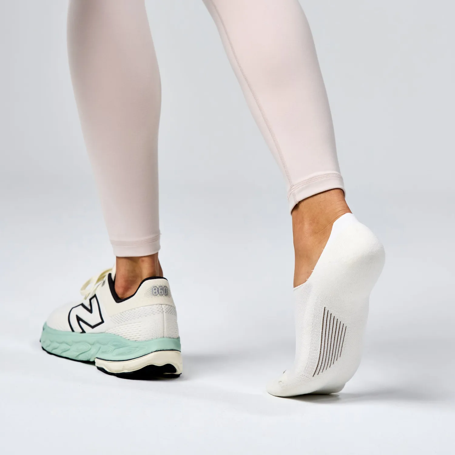 Feetures Elite Light Cushion Invisible sokker hvit lett