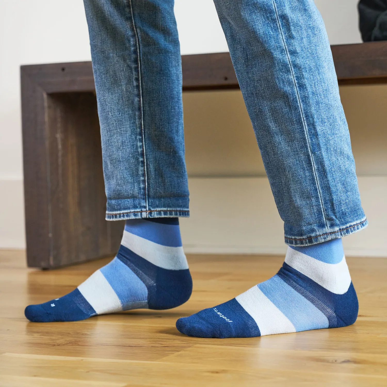 Feetures Everyday Max Cushion Crew sokker Primary Stripe Denim
