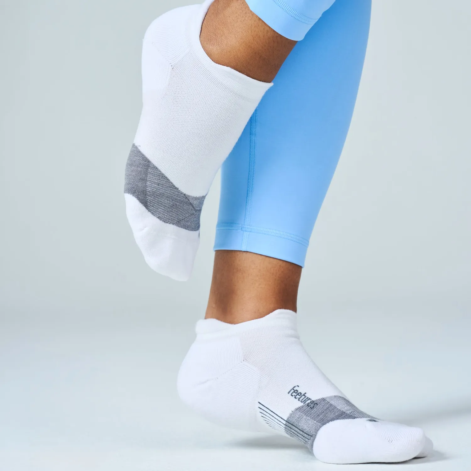 Feetures Merino 10 Max Cushion Tab sokker white mix 6 par ull