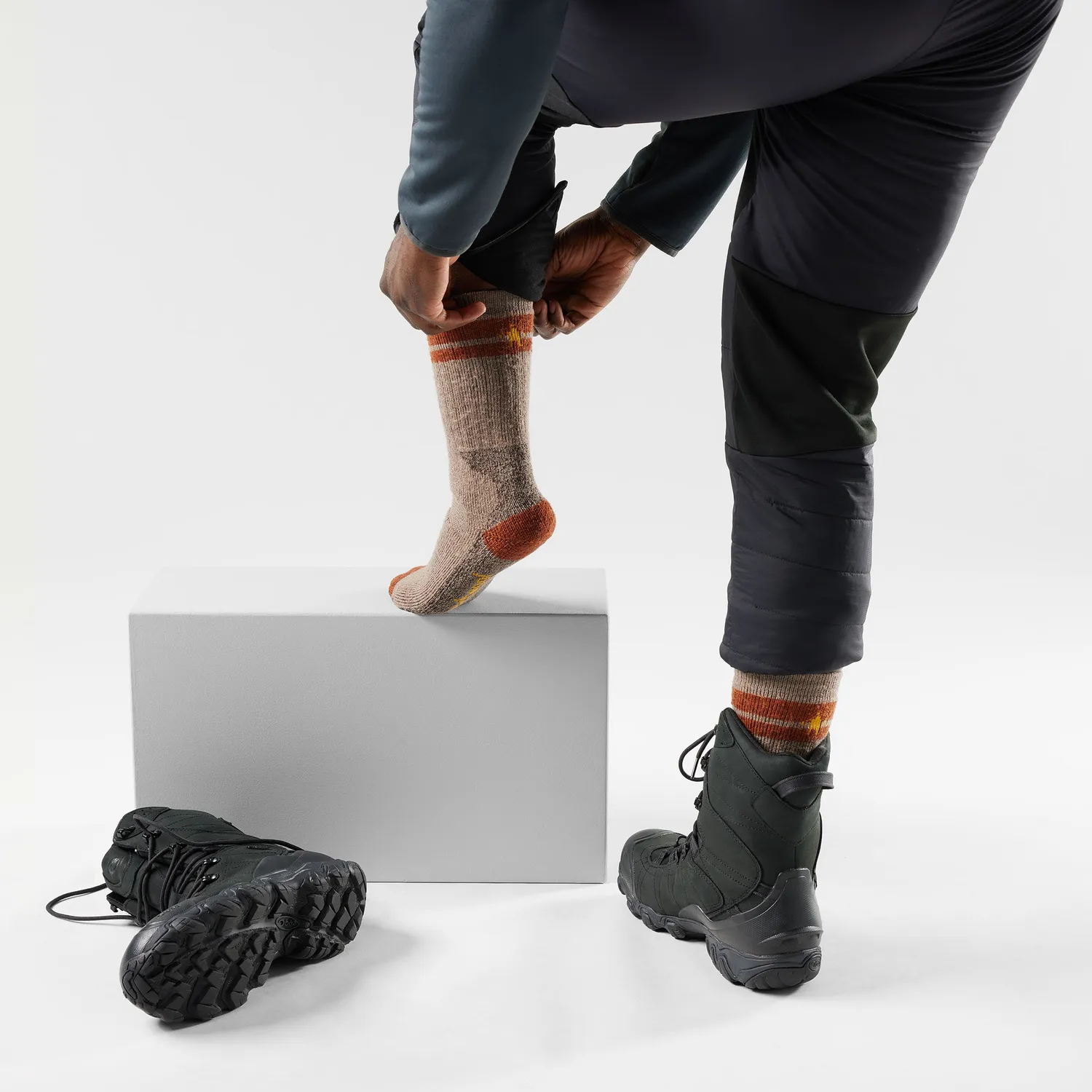 Smartwool Mountaineer Tall Crew tursokker fossil ull