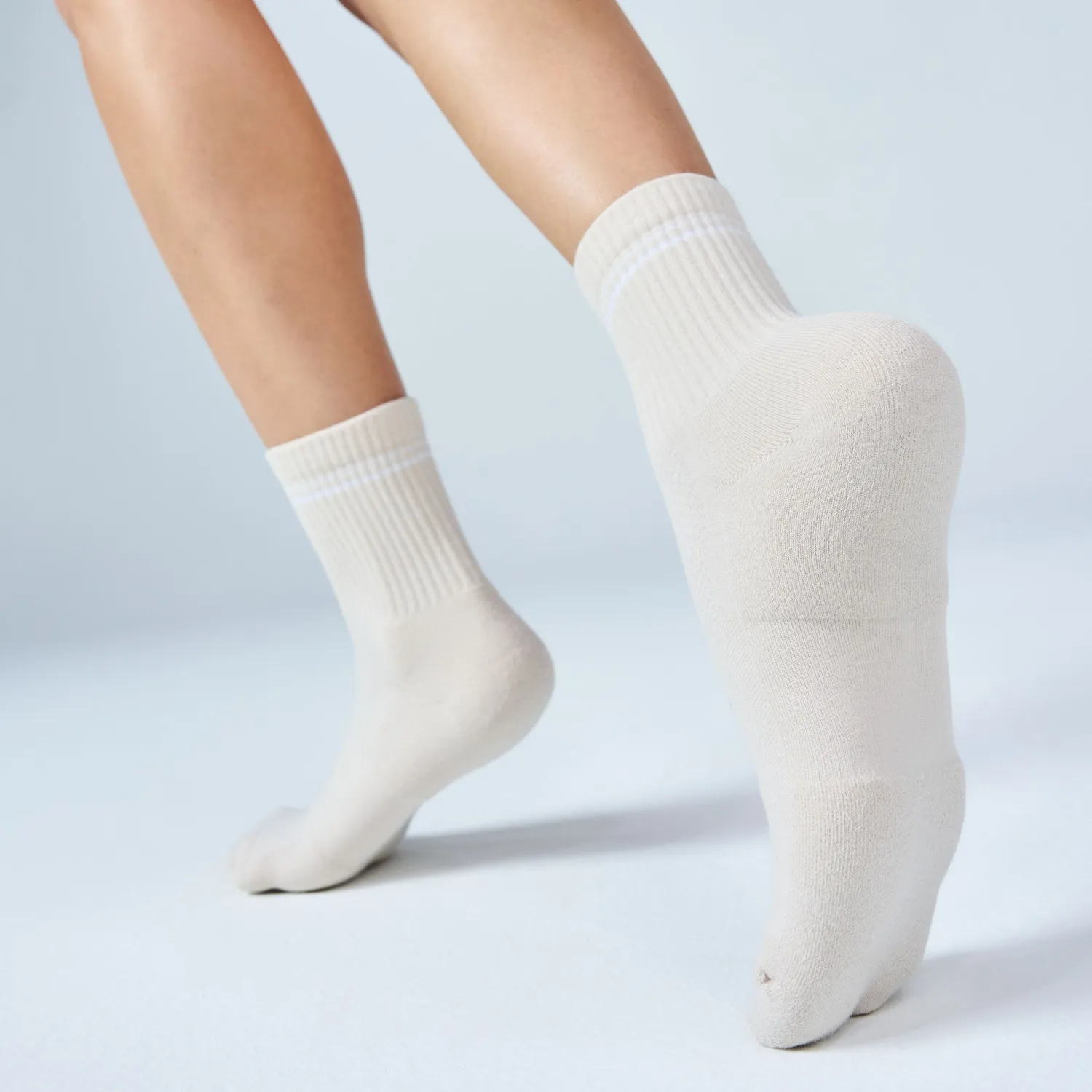 Feetures High Performance Max Cushion Quarter Tall sokker 3-pack hvit miks