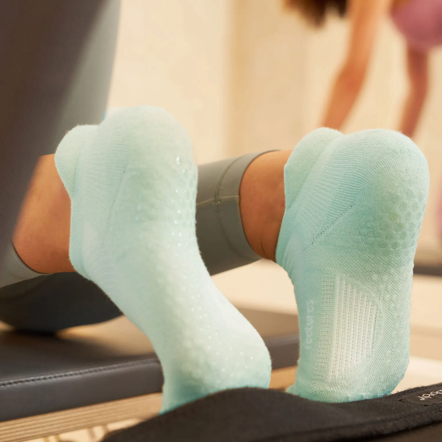 Feetures Elite Grip Max Cushion Tab gripsokker 3-pakk svart