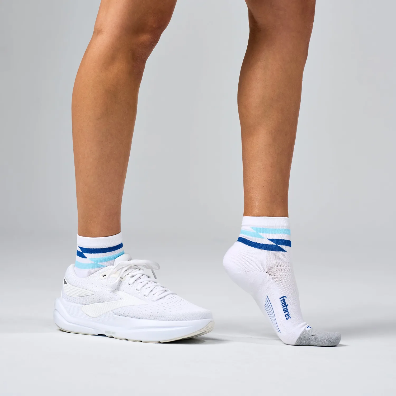 Feetures Elite Light Cushion Quarter sokker White tynn