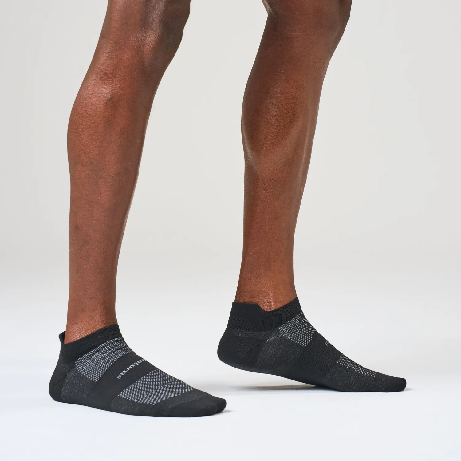 Feetures High Performance Ultra Light Tab løpesokker 6-pk